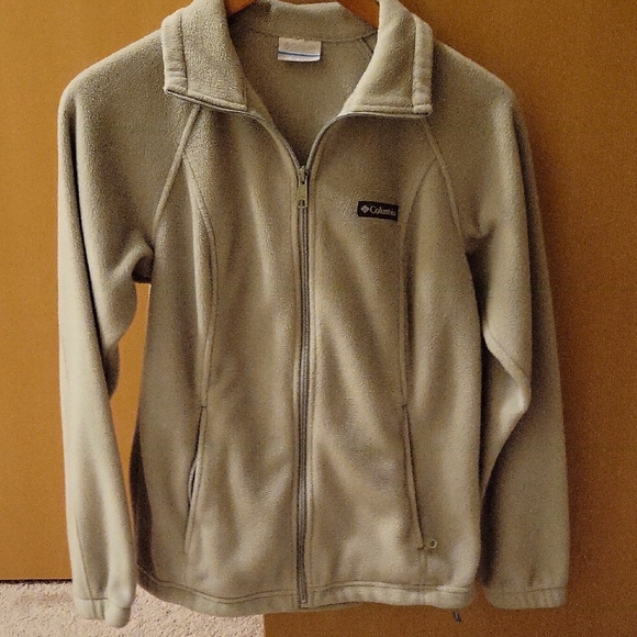 Columbia Women's Light Green Fleece Jacket - Picture 2 of 2